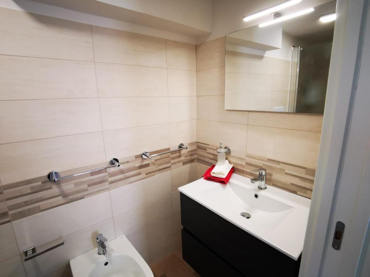 Francy'S House Apartment Triggiano Bagian luar foto
